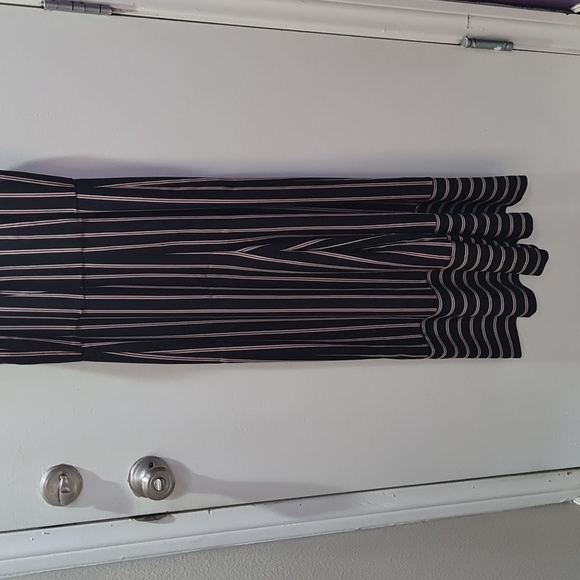 ✨TOMMY HILFIGER JUMPSUIT✨ - Picture 4 of 17